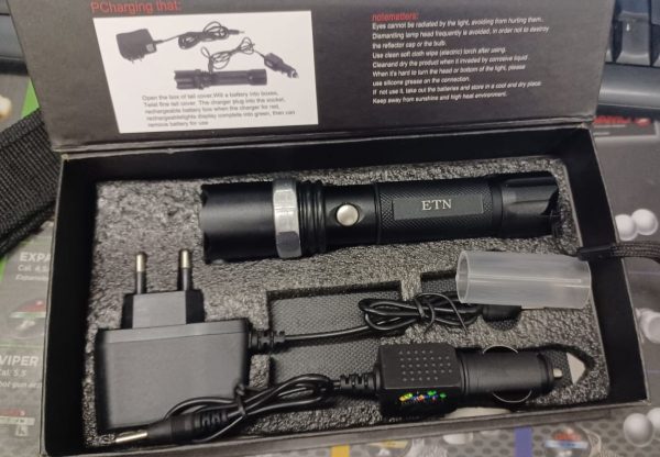 Rechargeable LED Waterproof Security Torch with Zoom - Image 3